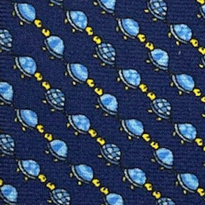 Blue silk tie kissing turtles