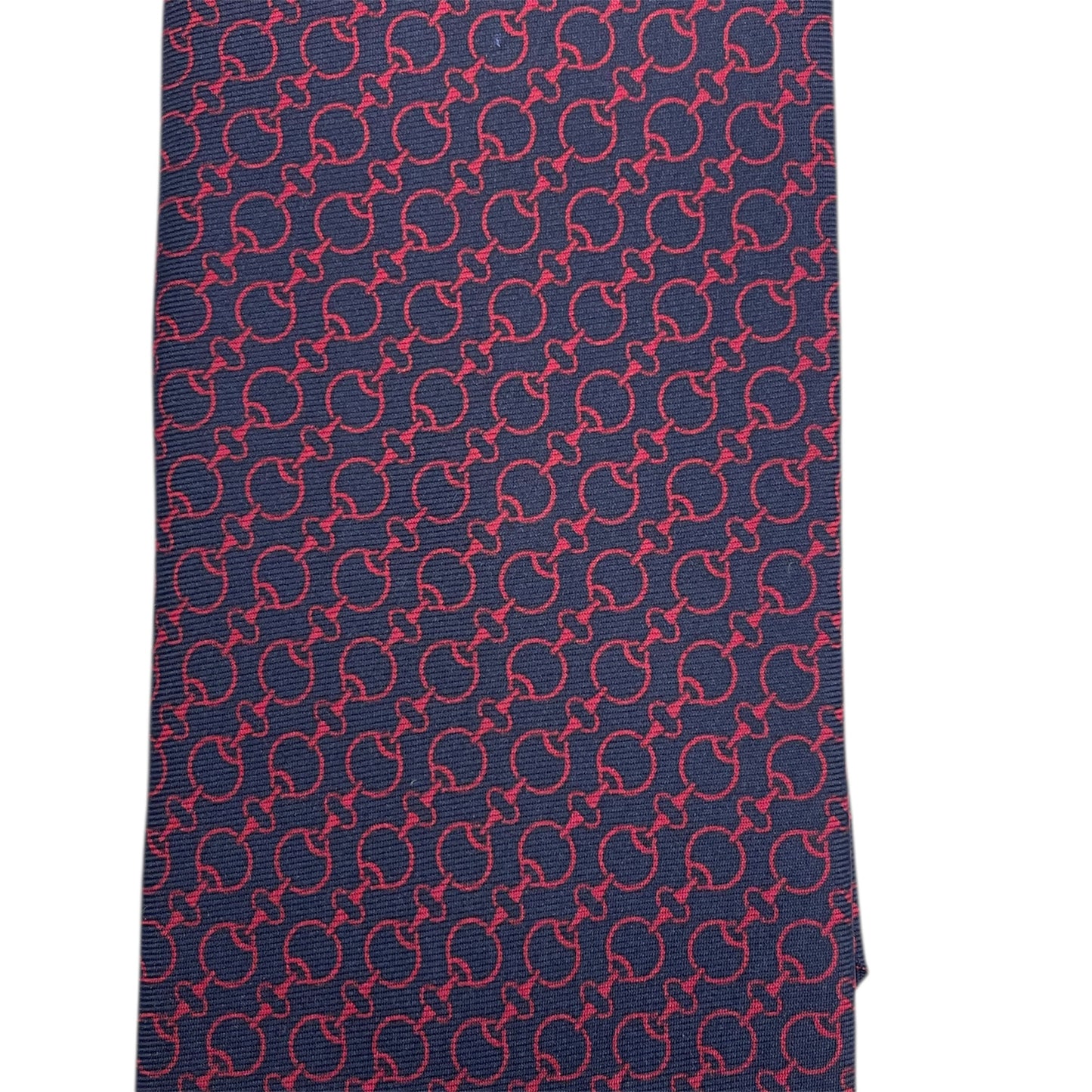 Cravatta Uomo Blu Navy con Fantasia a Catena Rossa – Elegante e Raffinata