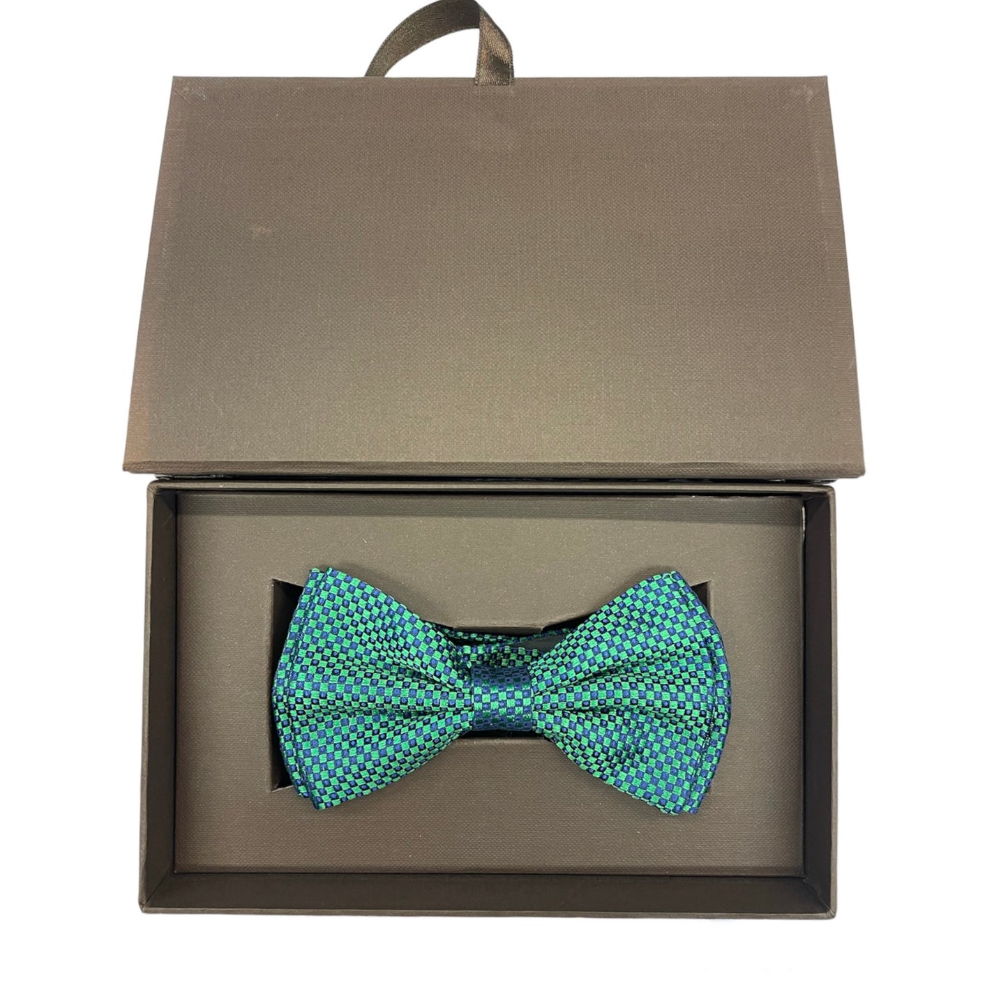 Sartorial bow tie in green chess patterned silk