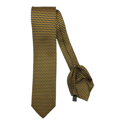 Yellow silk tie with light blue ring