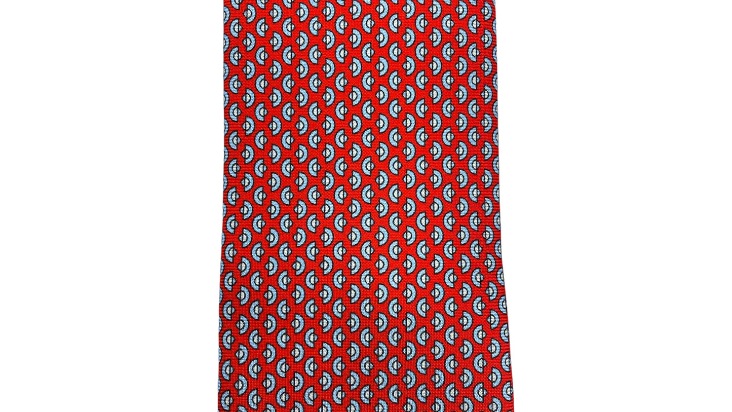 Cravatta seta rossa con mezzo cerchio celeste